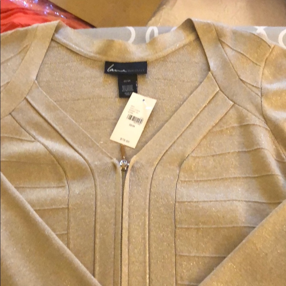 Cardigan NEW with tags - Picture 4 of 5